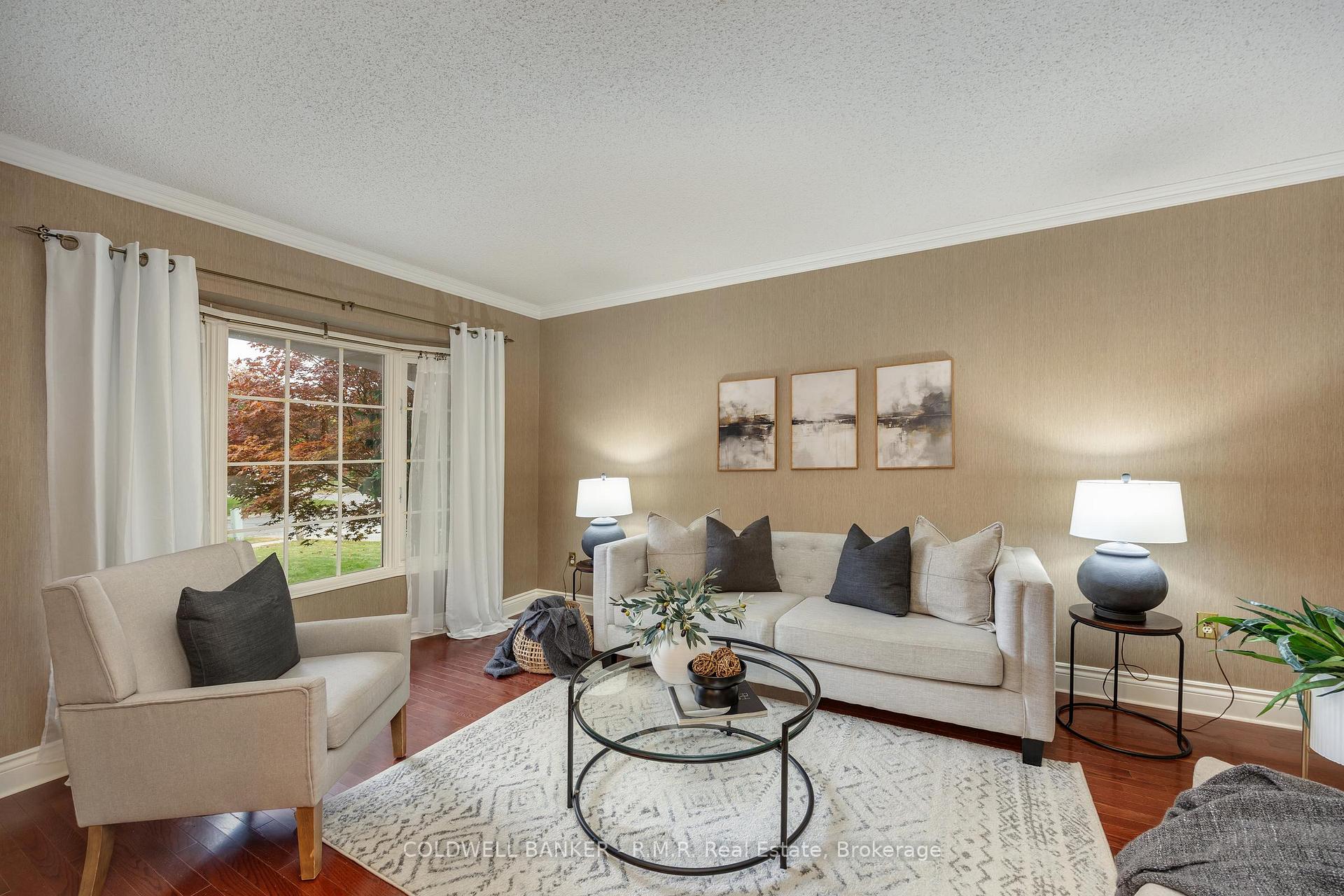 Photo 8 of 1090 Thimbleberry Circle, Oshawa, Eastdale — HOMEH