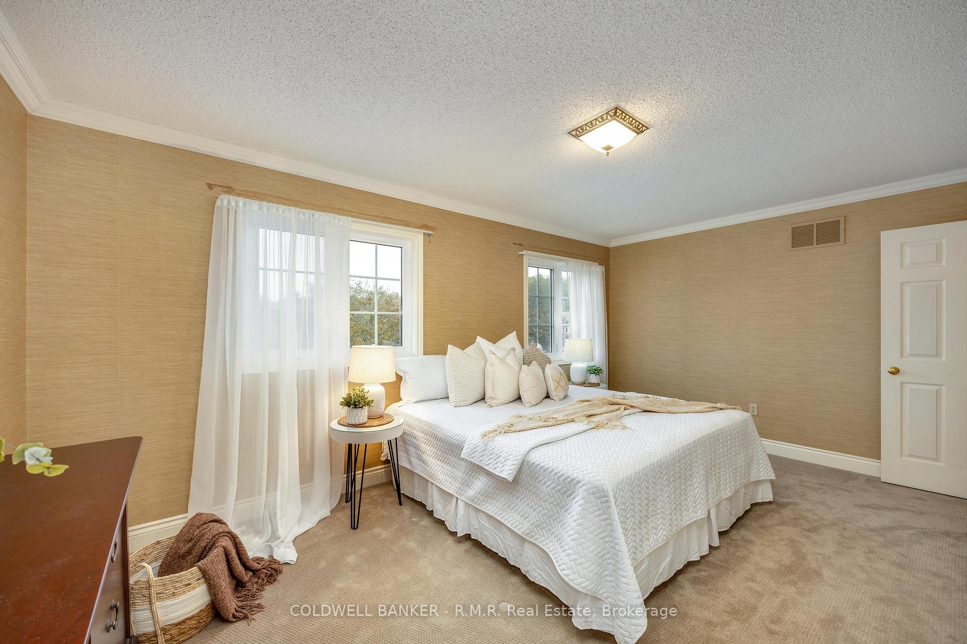 Photo 20 of 1090 Thimbleberry Circle, Oshawa, Eastdale — HOMEH