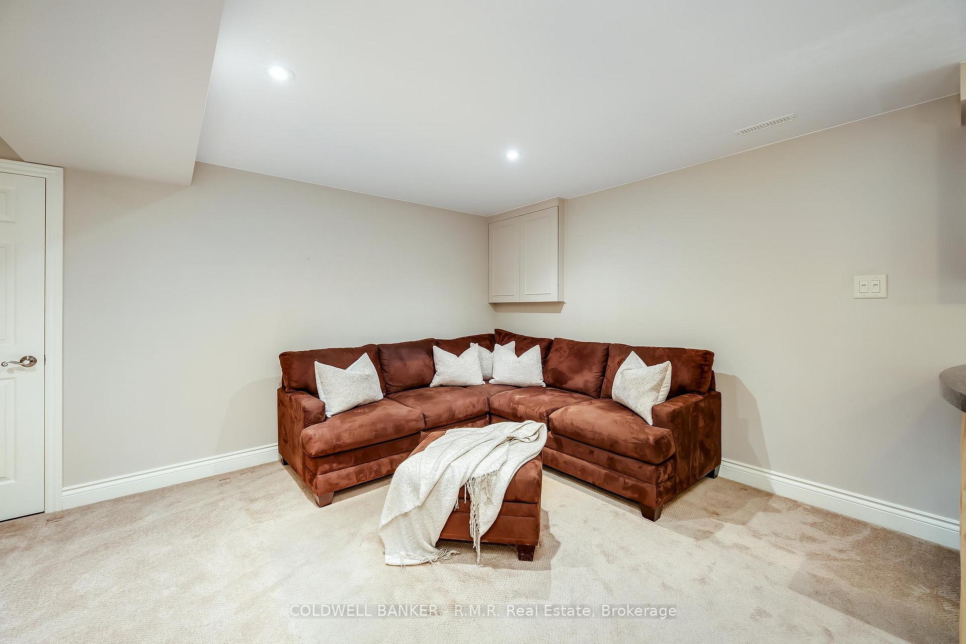 Photo 33 of 1090 Thimbleberry Circle, Oshawa, Eastdale — HOMEH