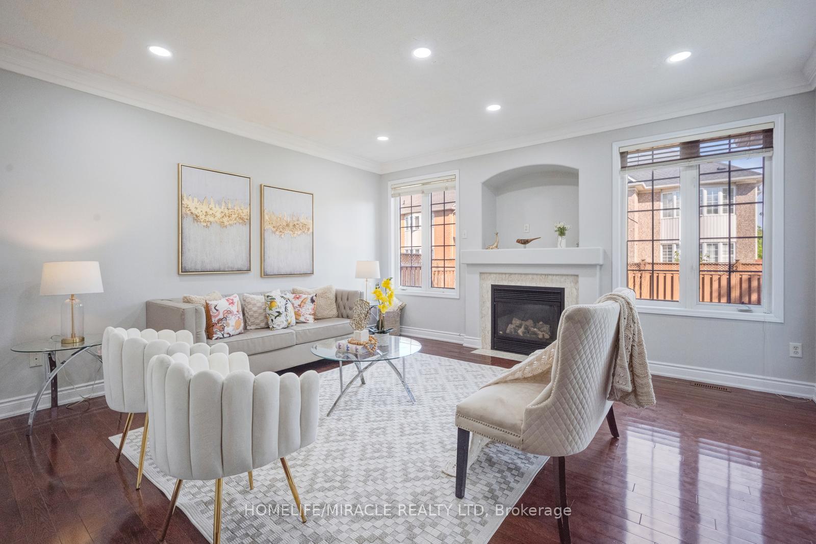 Photo 12 of 17 Latania Boulevard, Brampton, Vales of Castlemore — HOMEH