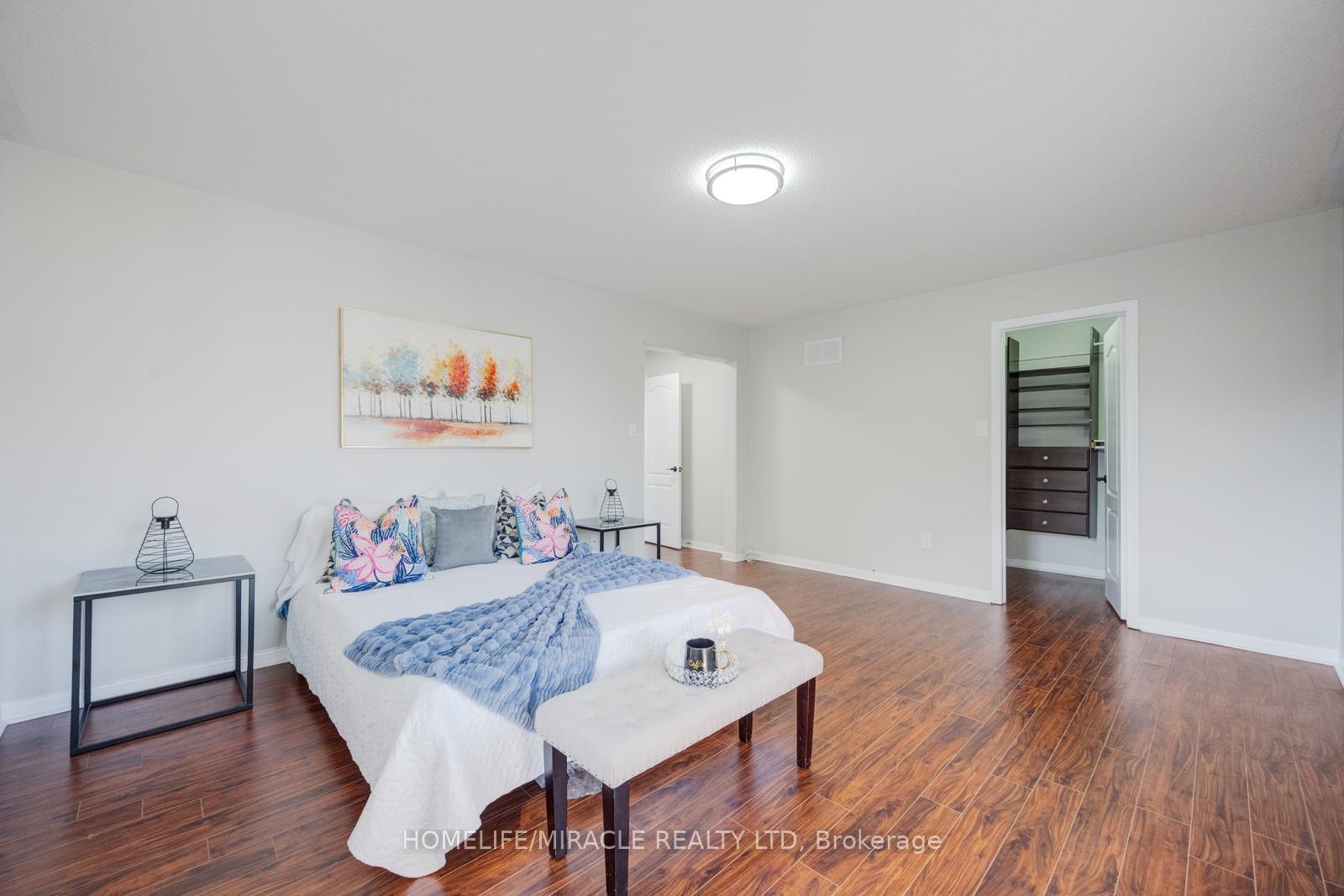 Photo 23 of 17 Latania Boulevard, Brampton, Vales of Castlemore — HOMEH