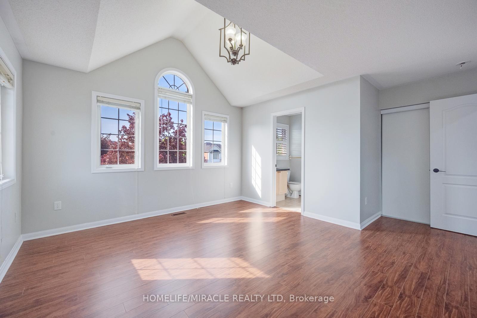 Photo 28 of 17 Latania Boulevard, Brampton, Vales of Castlemore — HOMEH