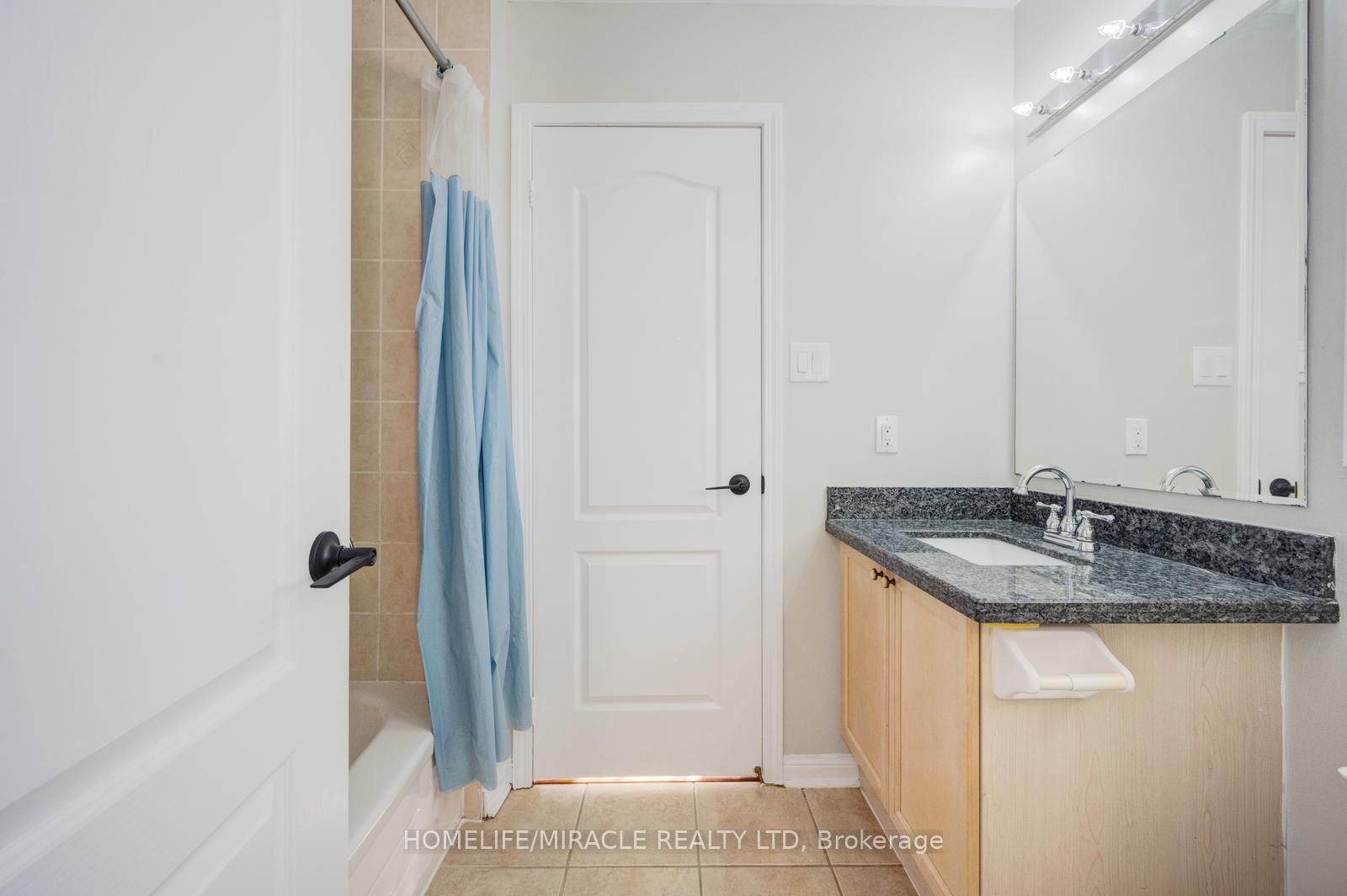 Photo 30 of 17 Latania Boulevard, Brampton, Vales of Castlemore — HOMEH