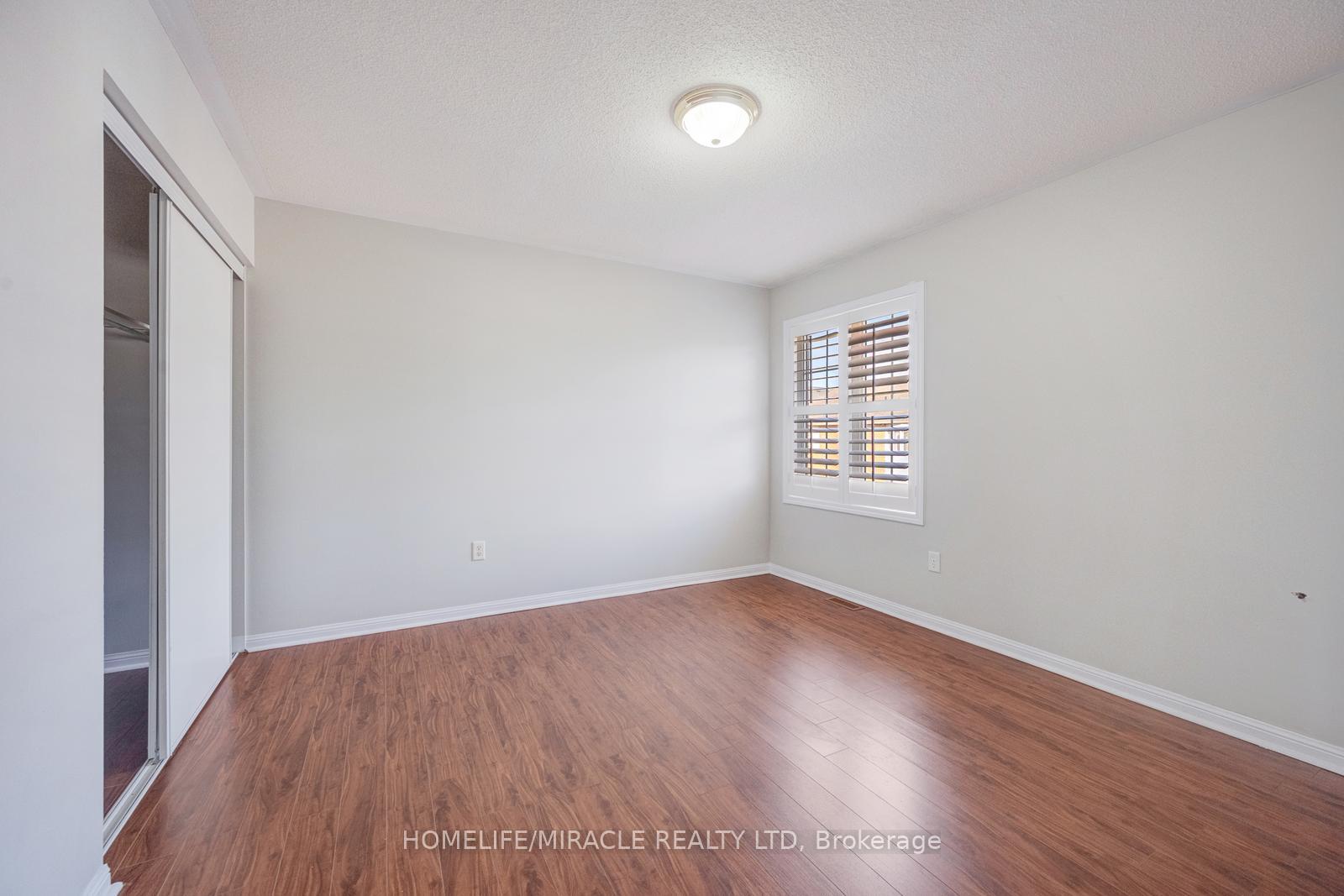 Photo 36 of 17 Latania Boulevard, Brampton, Vales of Castlemore — HOMEH
