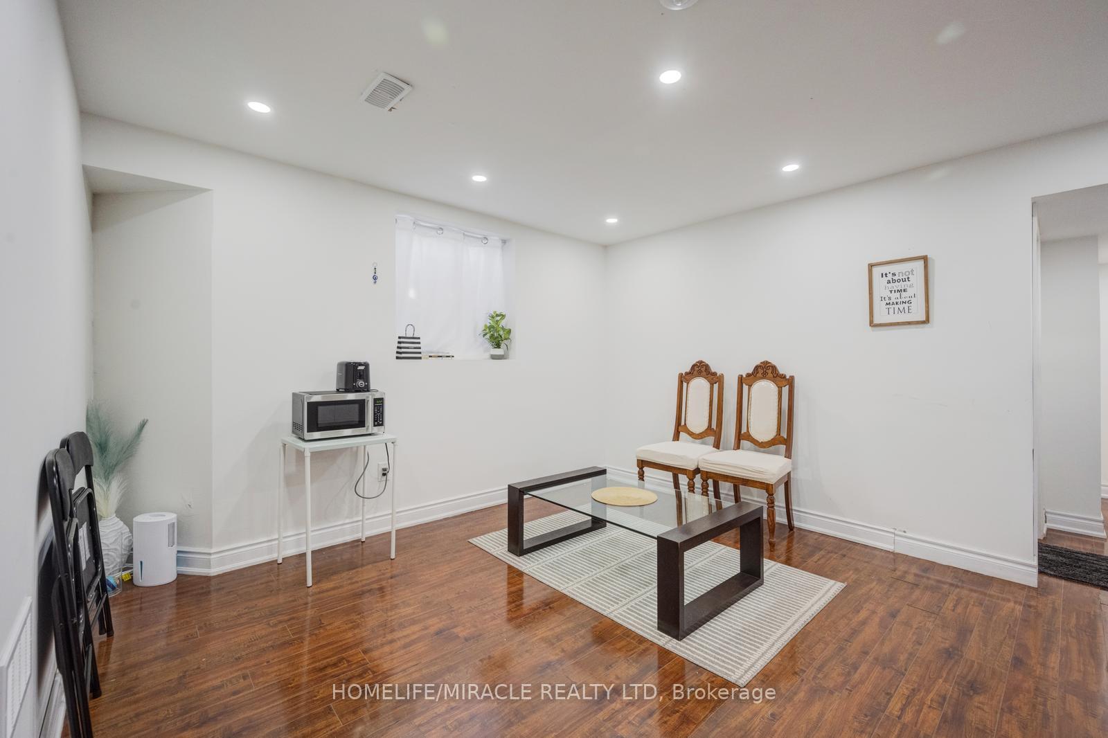 Photo 41 of 17 Latania Boulevard, Brampton, Vales of Castlemore — HOMEH