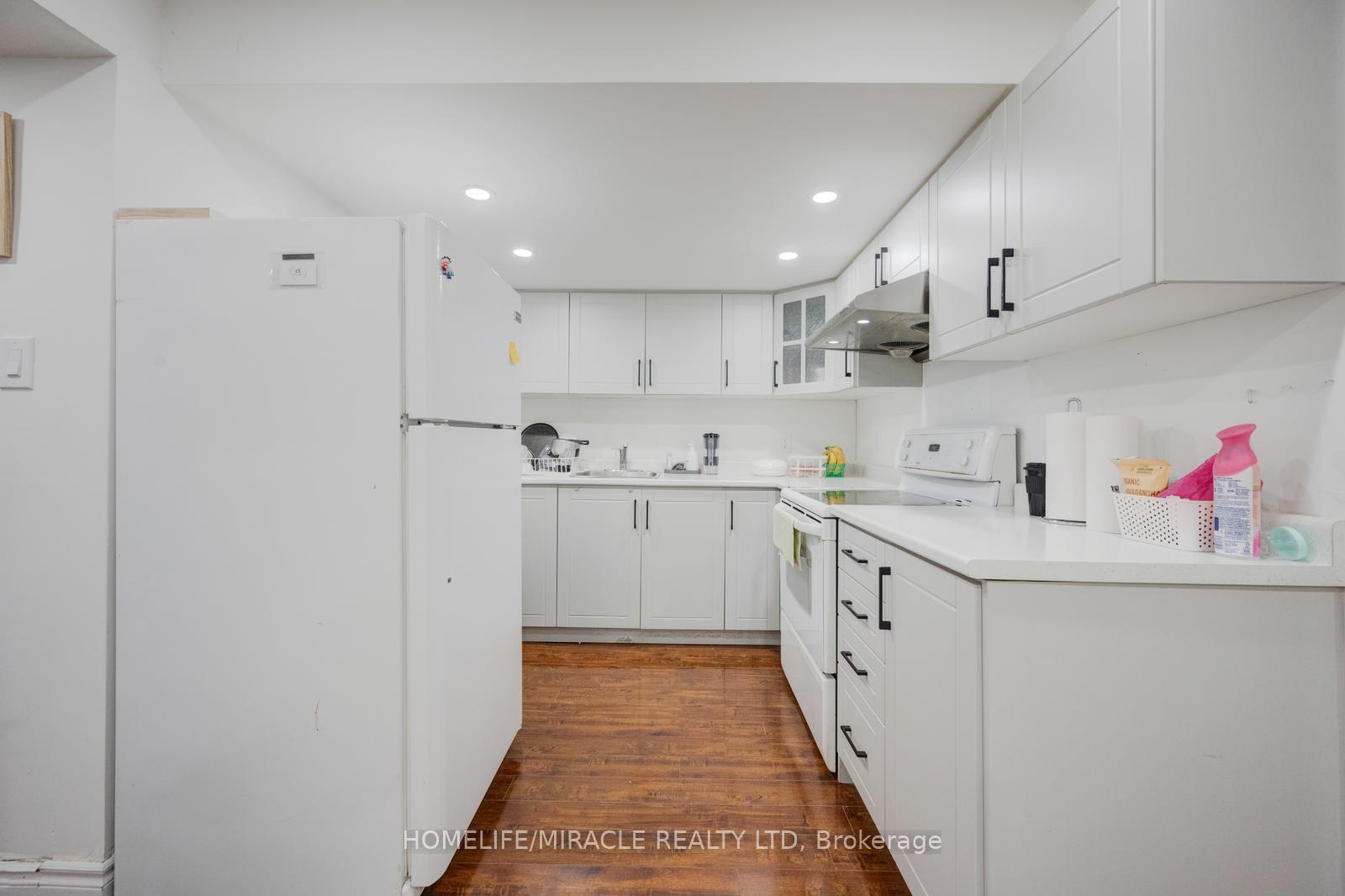 Photo 43 of 17 Latania Boulevard, Brampton, Vales of Castlemore — HOMEH