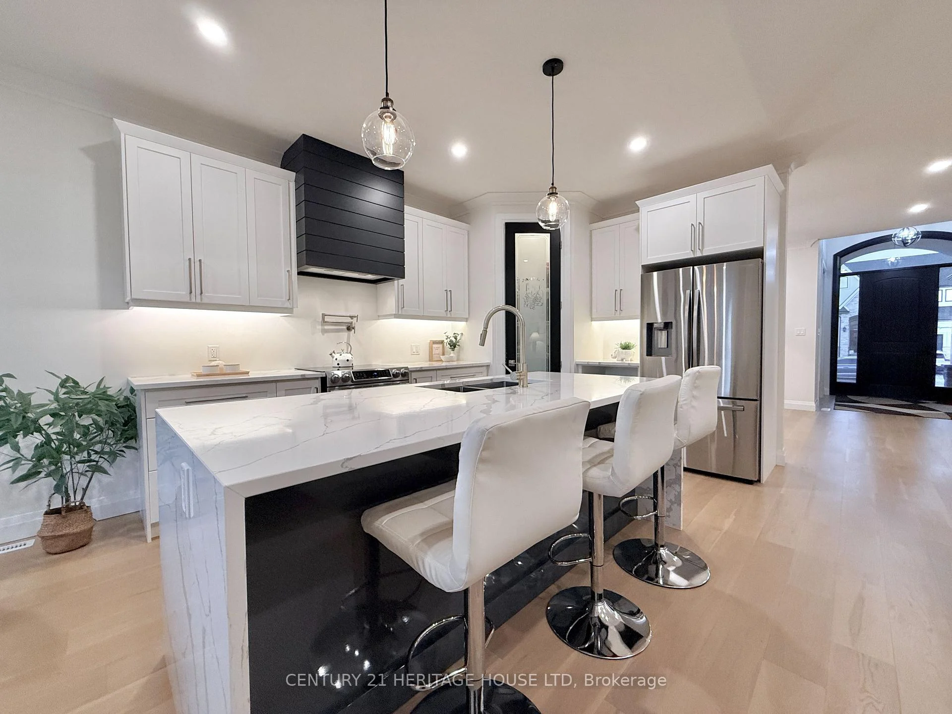 Photo 17 of 4099 Sugarmaple Crossing, London, South V — HOMEH