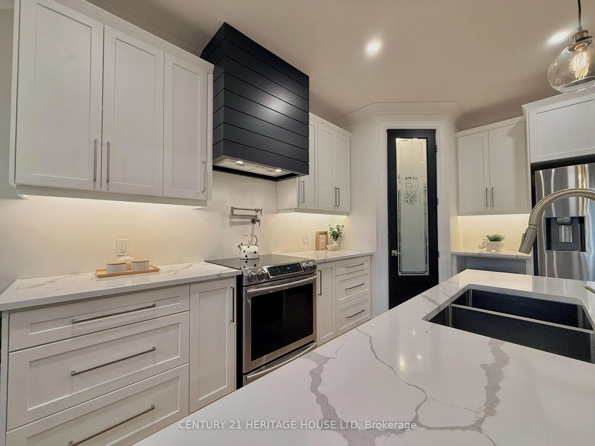 Photo 19 of 4099 Sugarmaple Crossing, London, South V — HOMEH