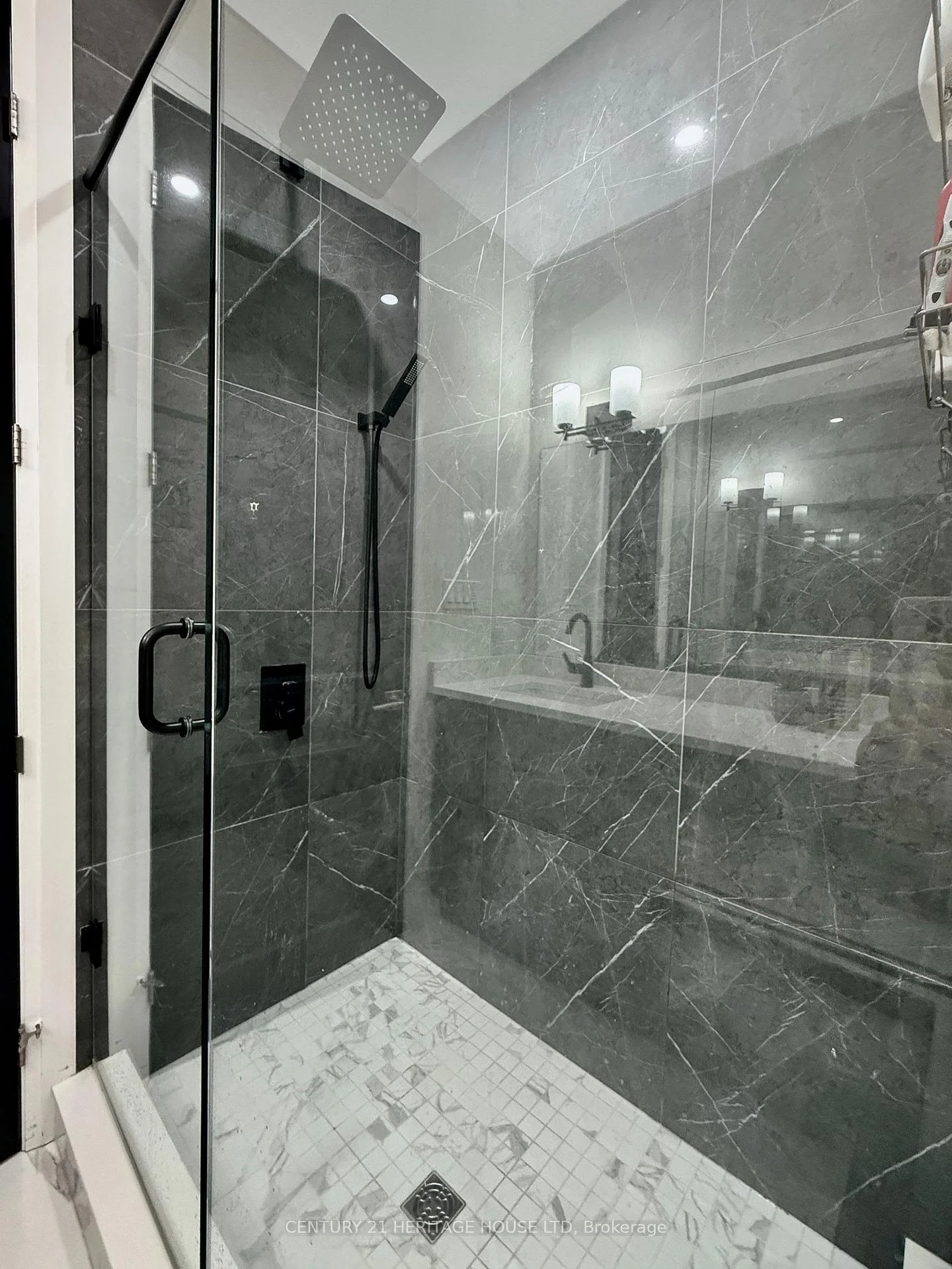 Photo 37 of 4099 Sugarmaple Crossing, London, South V — HOMEH