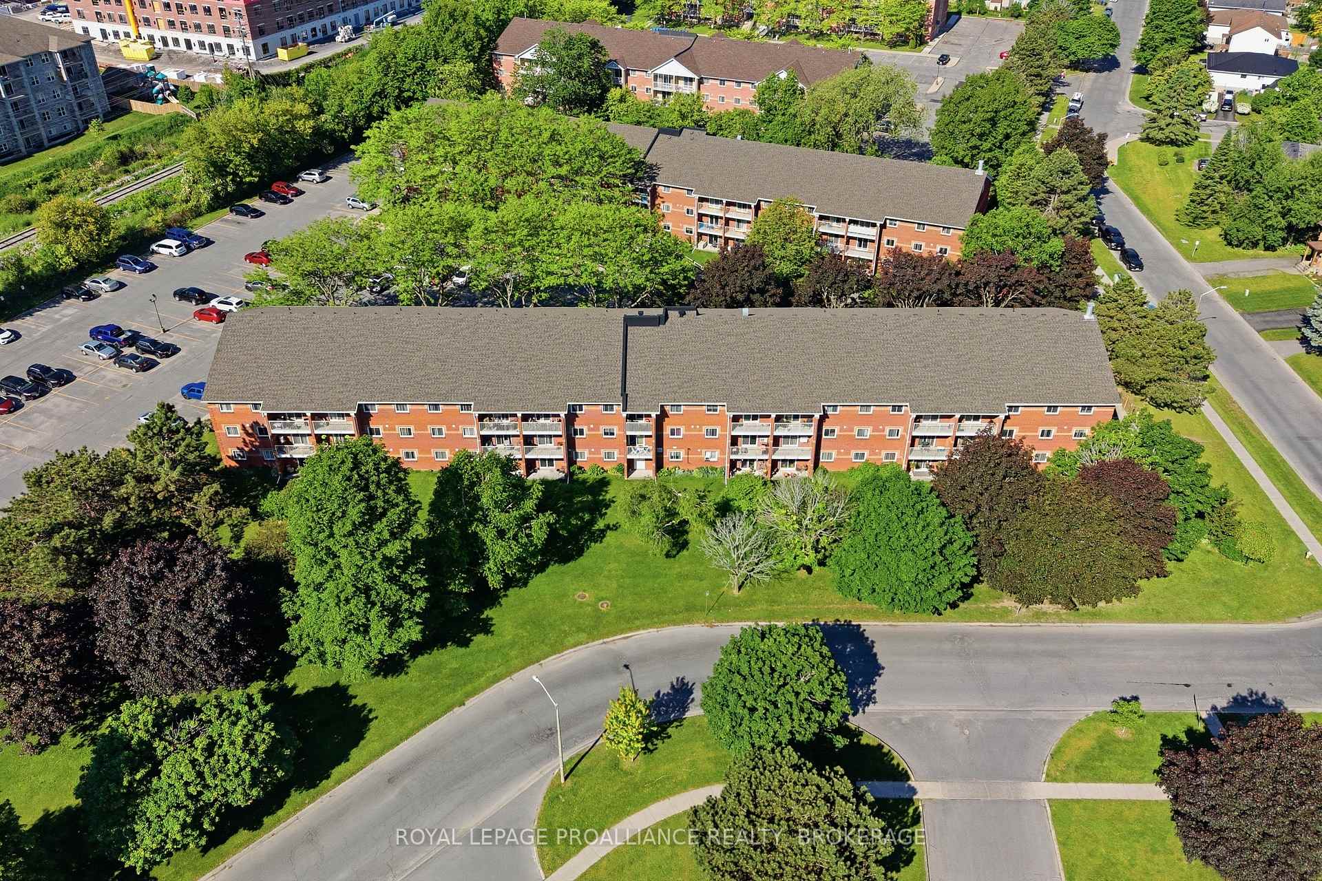 Photo 7 of Unit 217, 573 Armstrong Road, Kingston, East Gardiners Rd — HOMEH