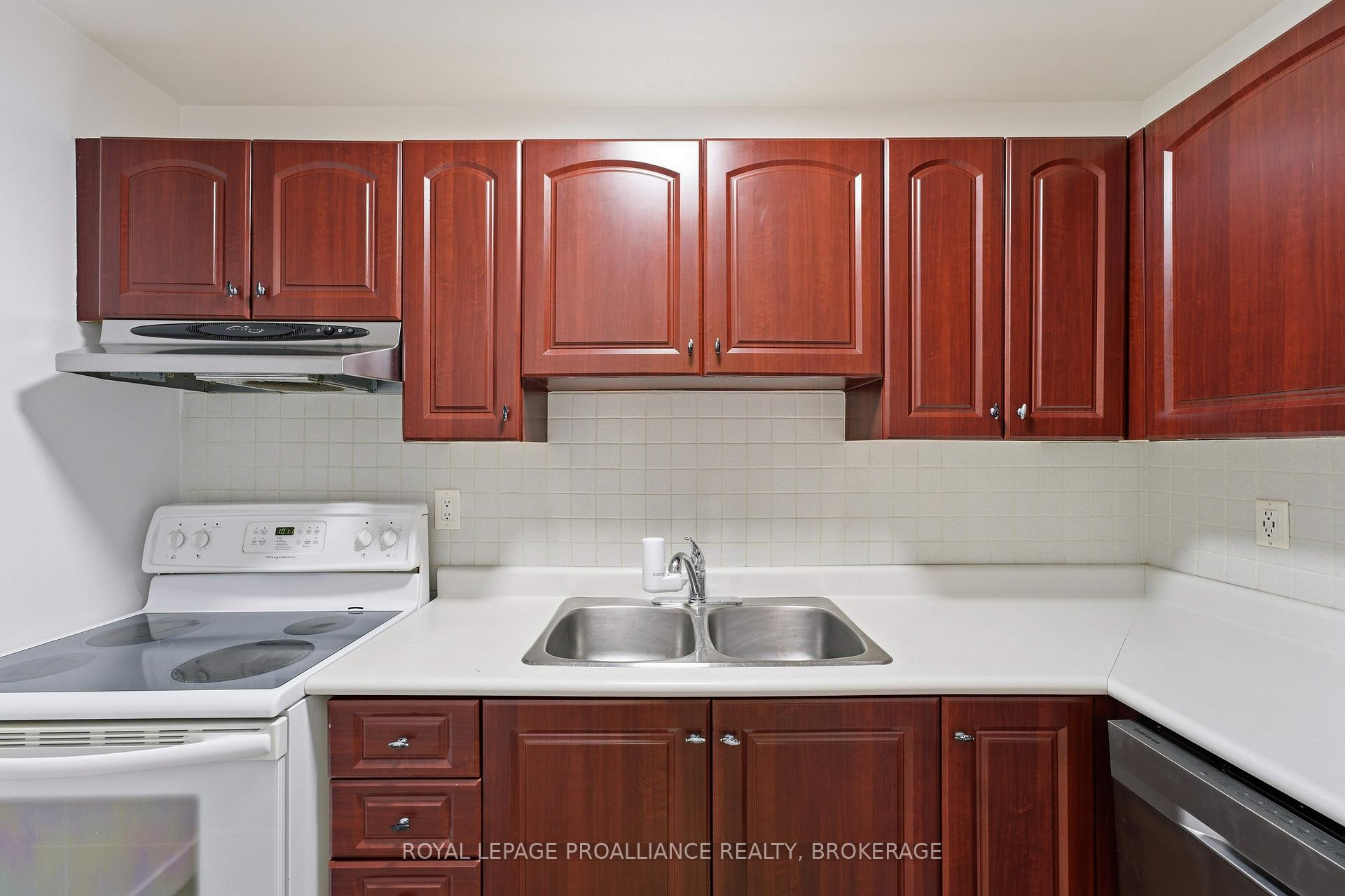 Photo 12 of Unit 217, 573 Armstrong Road, Kingston, East Gardiners Rd — HOMEH