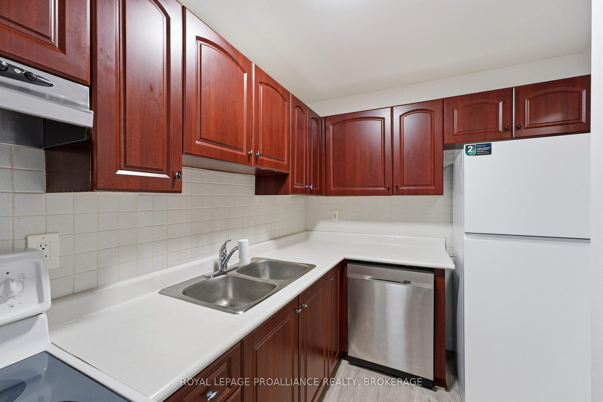 Photo 13 of Unit 217, 573 Armstrong Road, Kingston, East Gardiners Rd — HOMEH