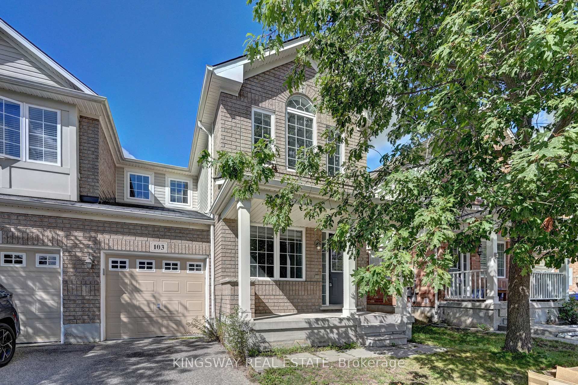 Photo 2 of 103 Blackbird Circle, Cambridge, Silver Heights — HOMEH