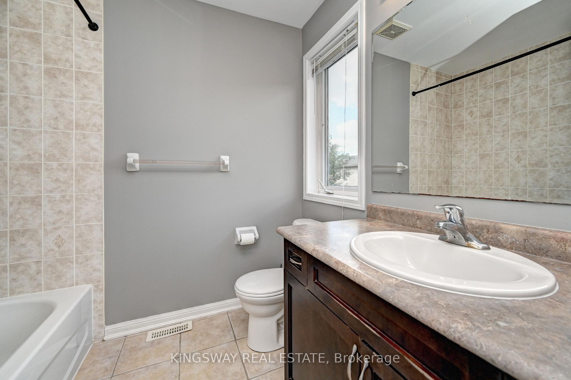 Photo 26 of 103 Blackbird Circle, Cambridge, Silver Heights — HOMEH