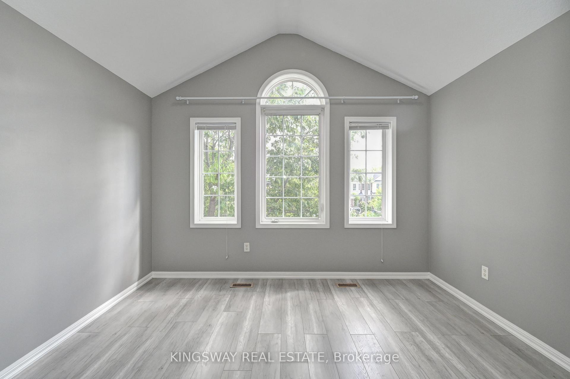 Photo 29 of 103 Blackbird Circle, Cambridge, Silver Heights — HOMEH