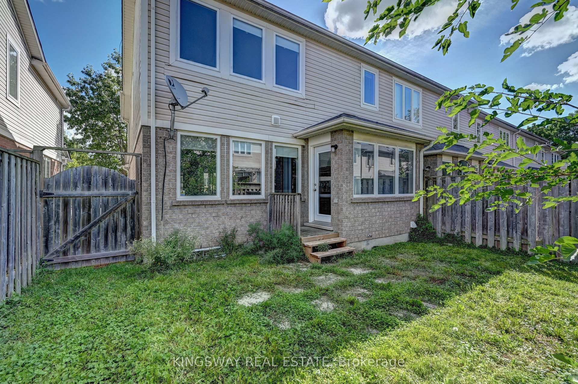 Photo 40 of 103 Blackbird Circle, Cambridge, Silver Heights — HOMEH