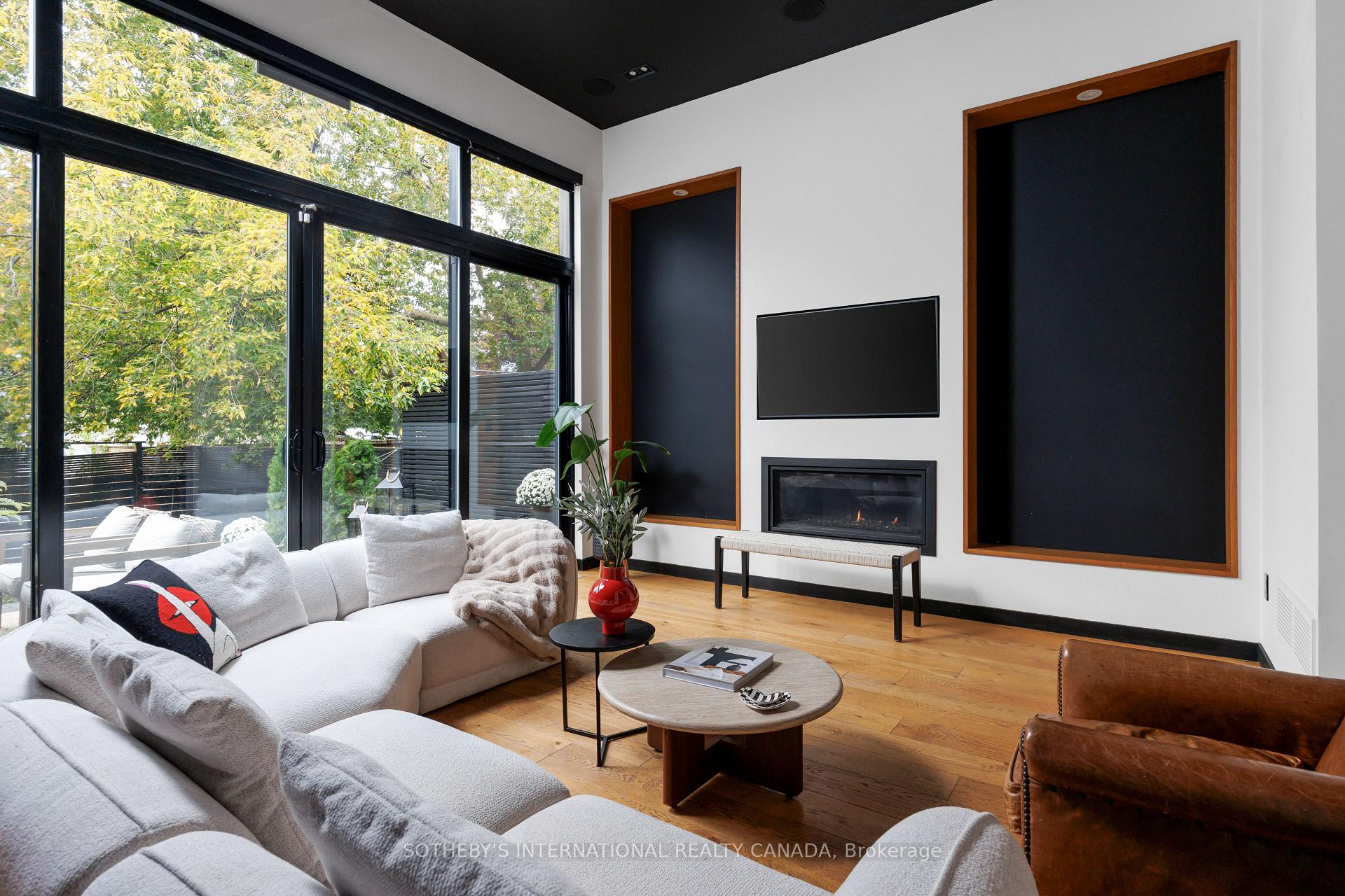 Photo 16 of 34 Hastings Avenue, Toronto, Blake-Jones — HOMEH