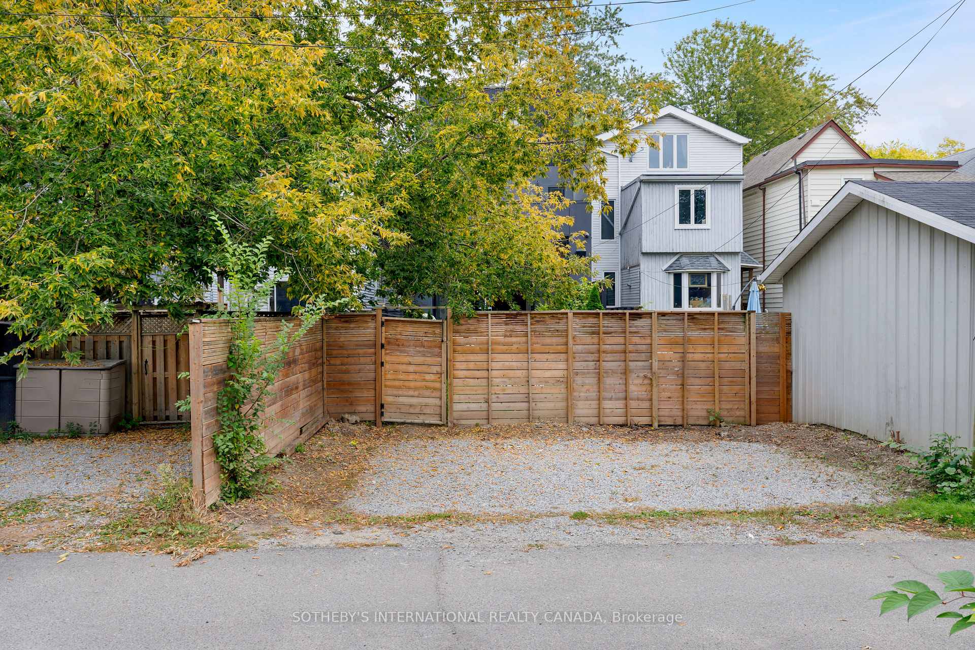 Photo 20 of 34 Hastings Avenue, Toronto, Blake-Jones — HOMEH