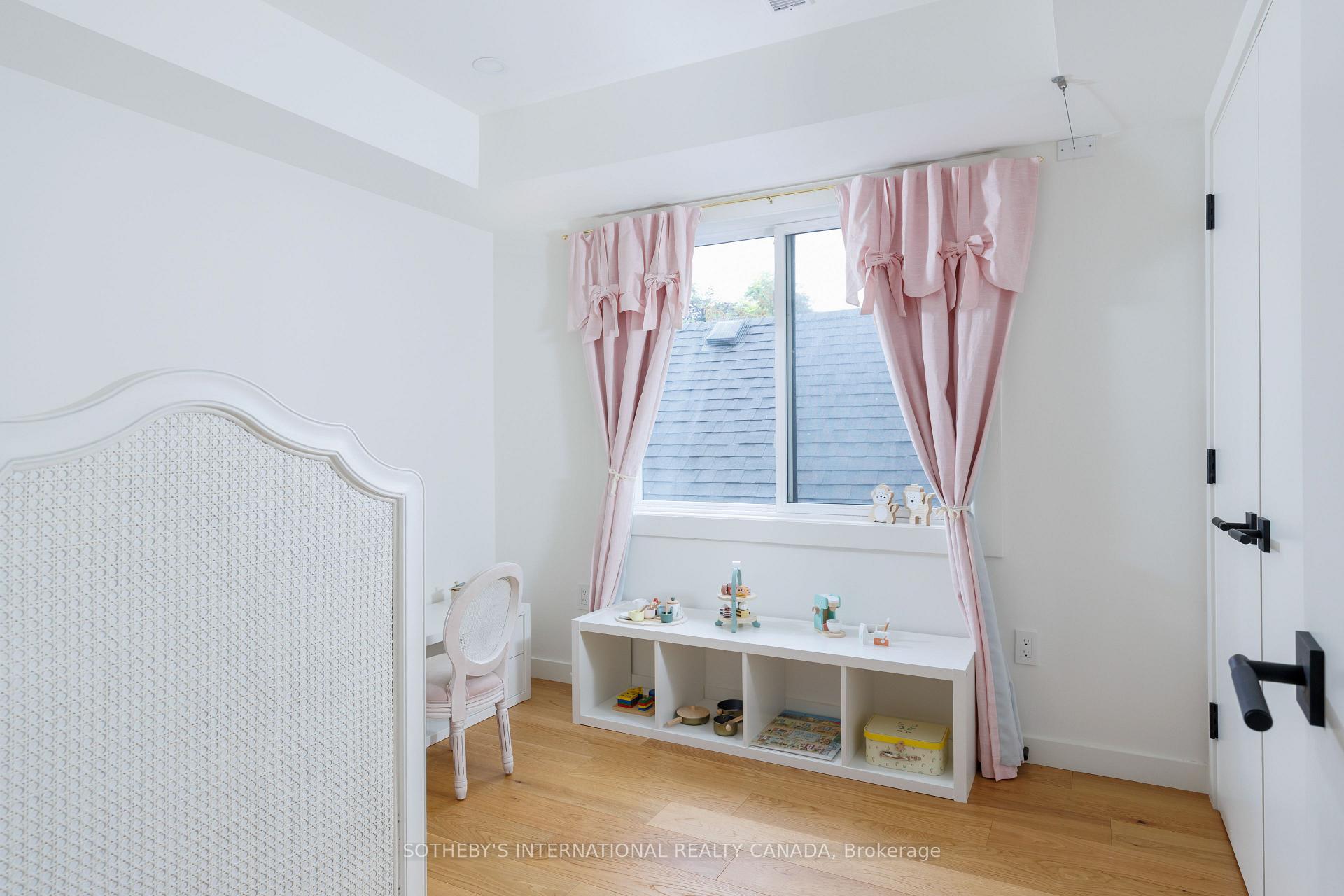 Photo 23 of 34 Hastings Avenue, Toronto, Blake-Jones — HOMEH
