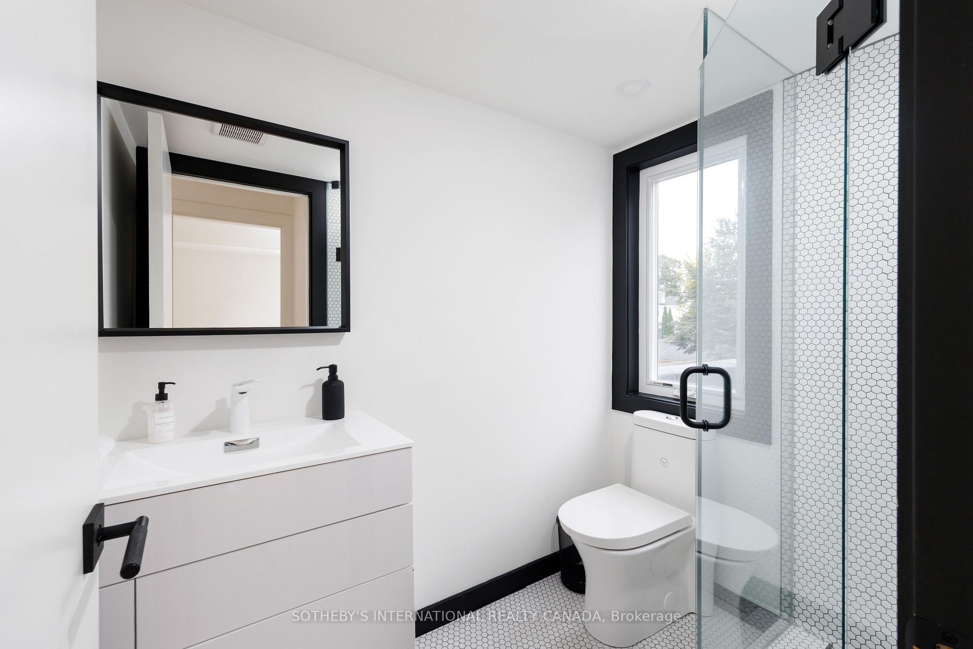 Photo 25 of 34 Hastings Avenue, Toronto, Blake-Jones — HOMEH