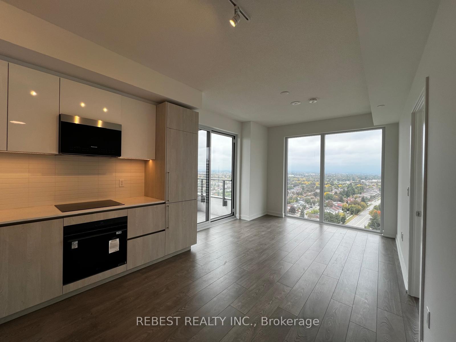 Front of Unit 1704, 209 Steeles Avenue W
