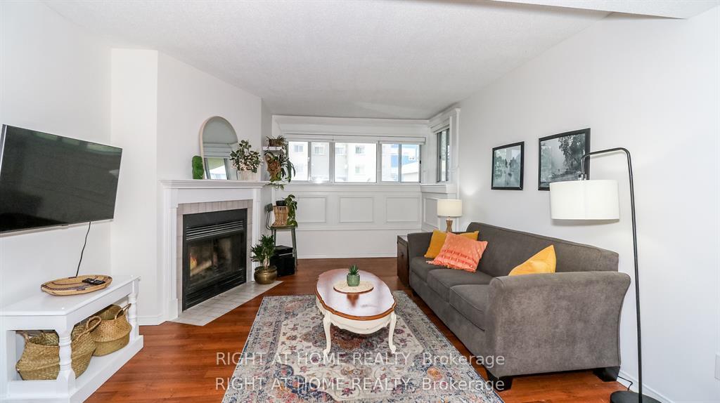 Photo 2 of Unit 113, 126 Bell Farm Road, Barrie, Alliance — HOMEH