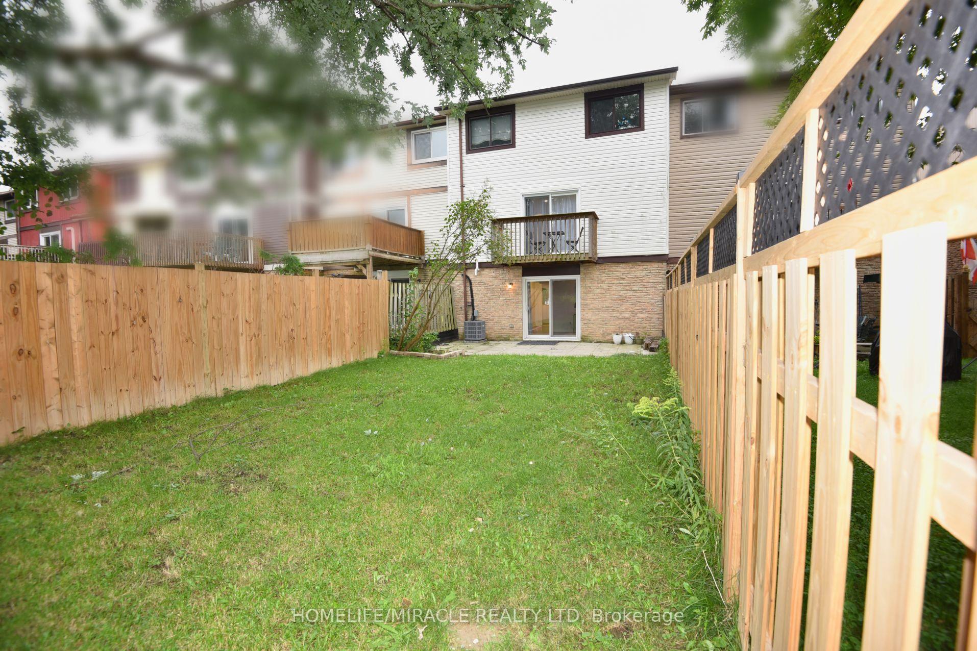 Photo 42 of 1338 Brands Court, Pickering, Liverpool — HOMEH