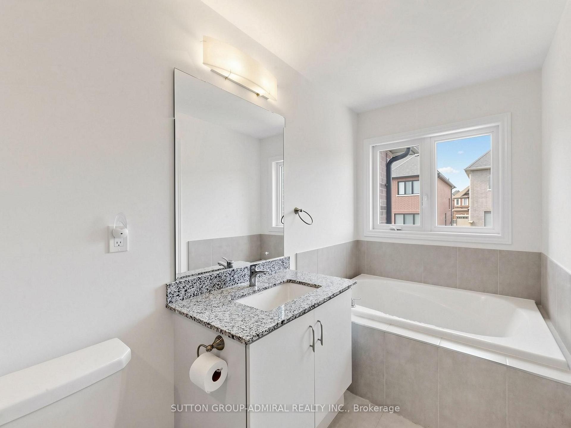 Photo 38 of 1475 Blackmore Street, Innisfil, Alcona — HOMEH