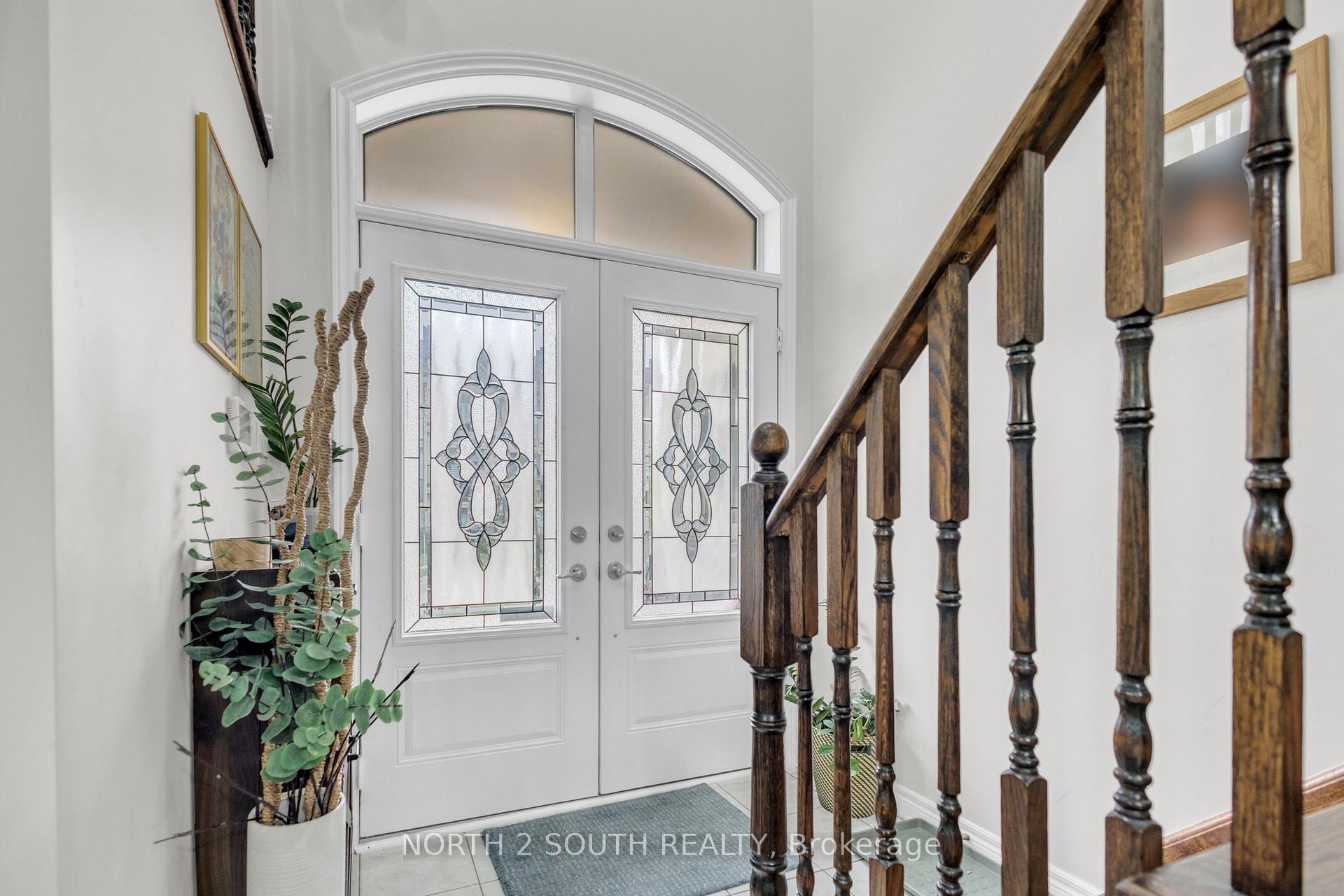 Photo 4 of 110 Grand Trunk Avenue, Vaughan, Patterson — HOMEH