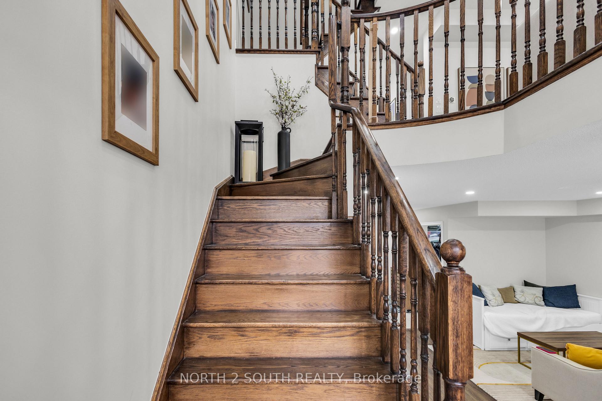 Photo 5 of 110 Grand Trunk Avenue, Vaughan, Patterson — HOMEH