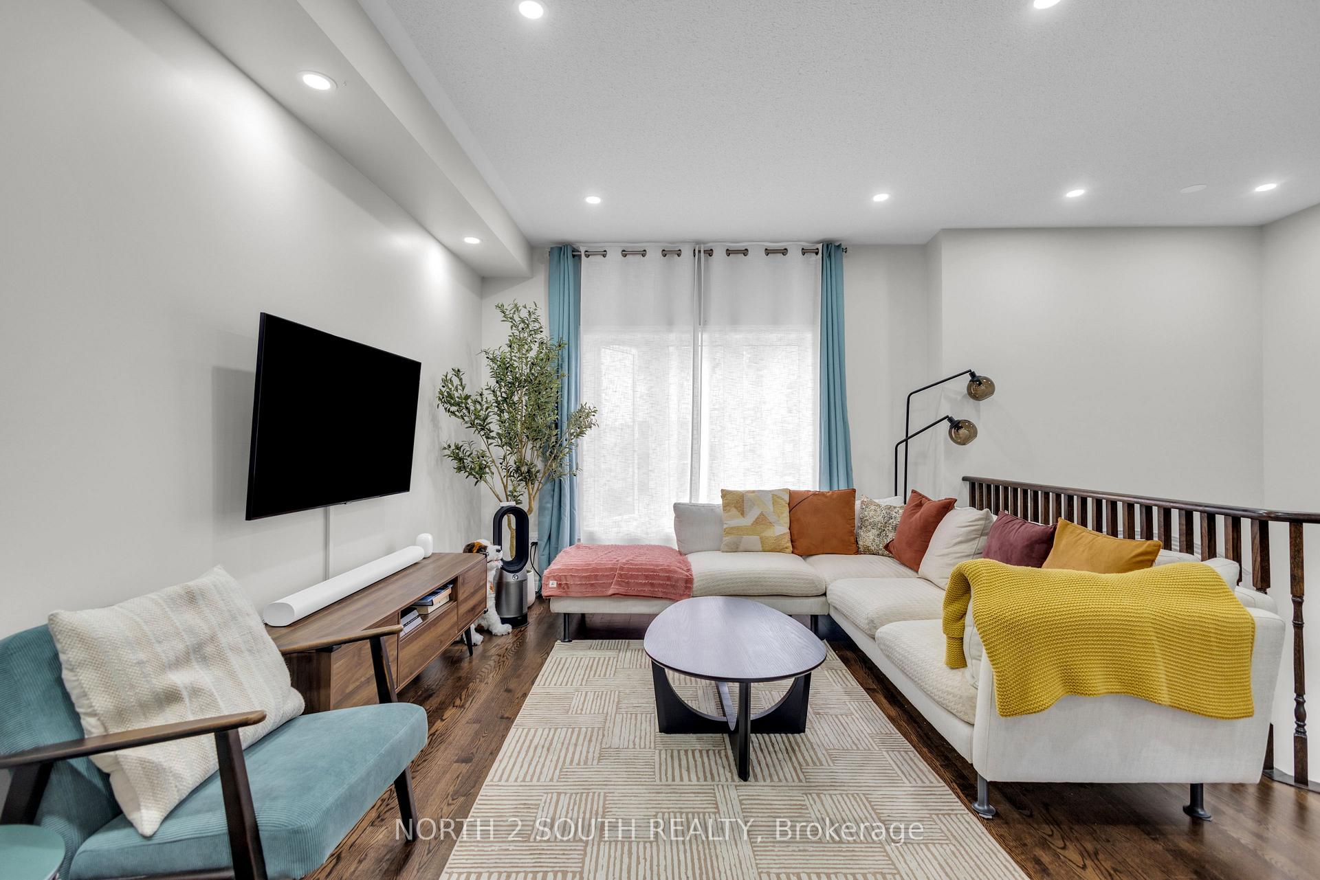 Photo 8 of 110 Grand Trunk Avenue, Vaughan, Patterson — HOMEH