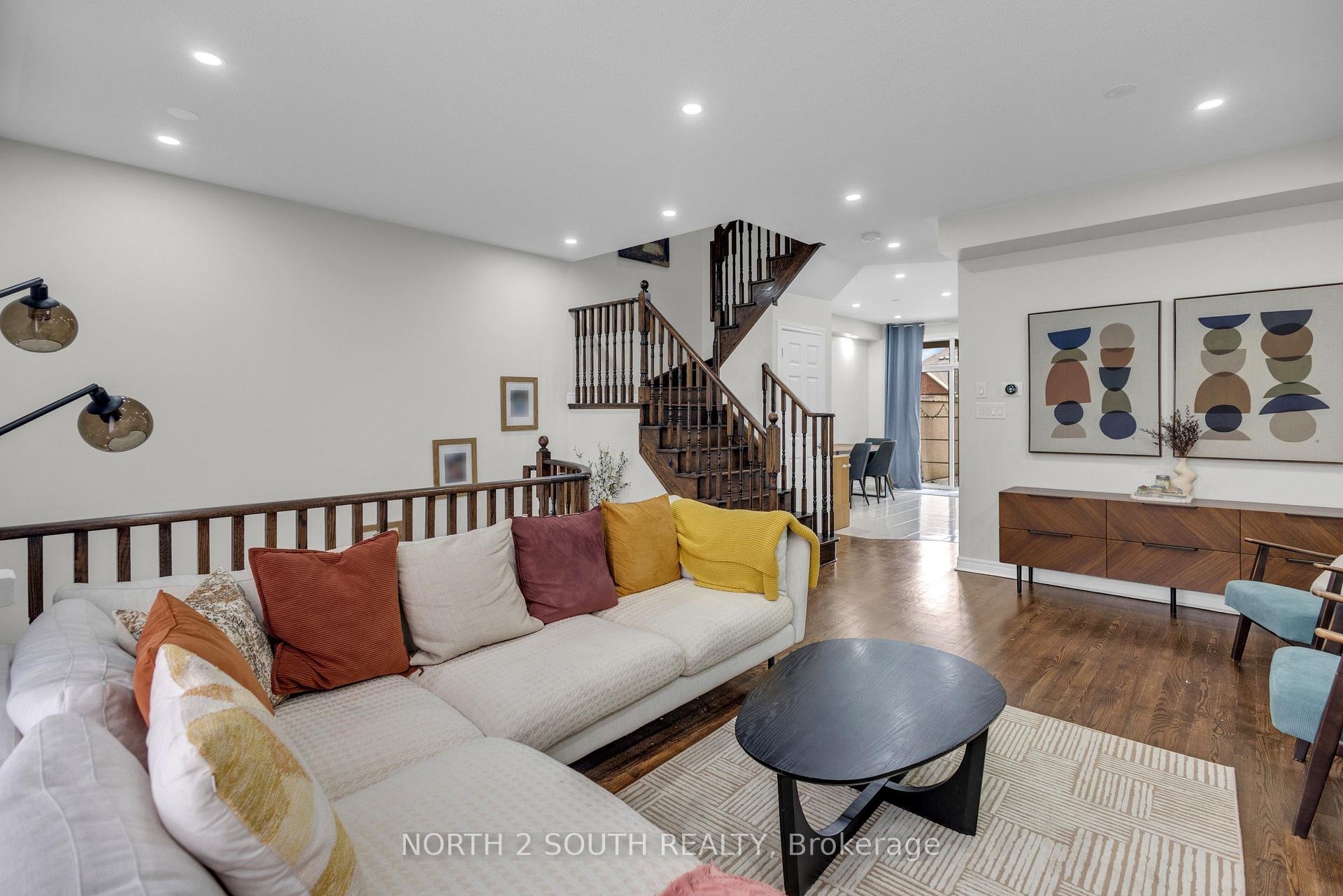 Photo 9 of 110 Grand Trunk Avenue, Vaughan, Patterson — HOMEH