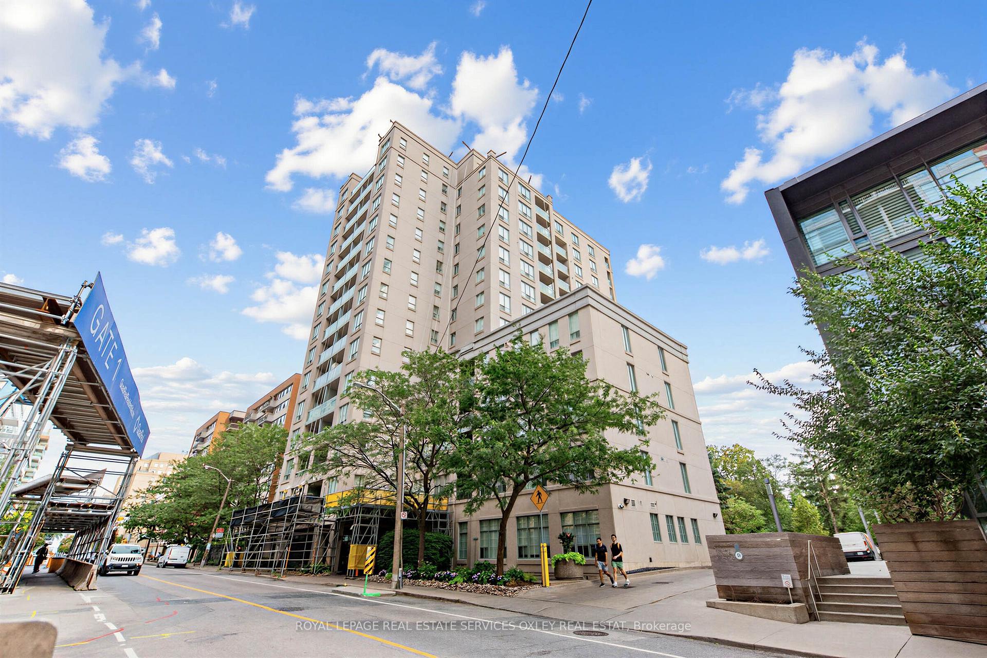 Front of Unit 1705, 35 Merton Street