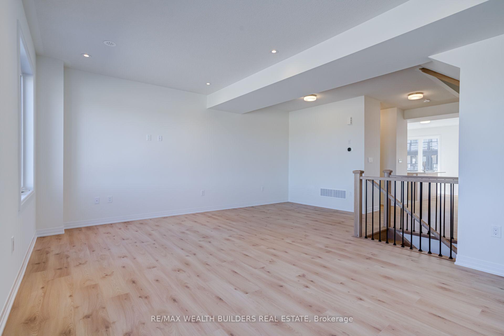 Photo 5 of 6 Thornbird Crescent, Brampton, Northwest Brampton — HOMEH