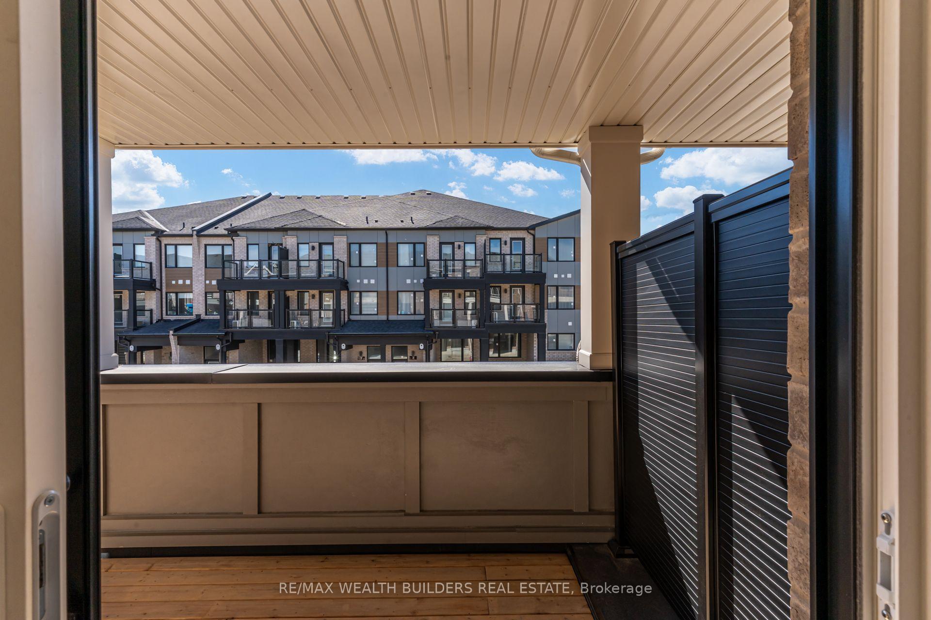 Photo 14 of 6 Thornbird Crescent, Brampton, Northwest Brampton — HOMEH