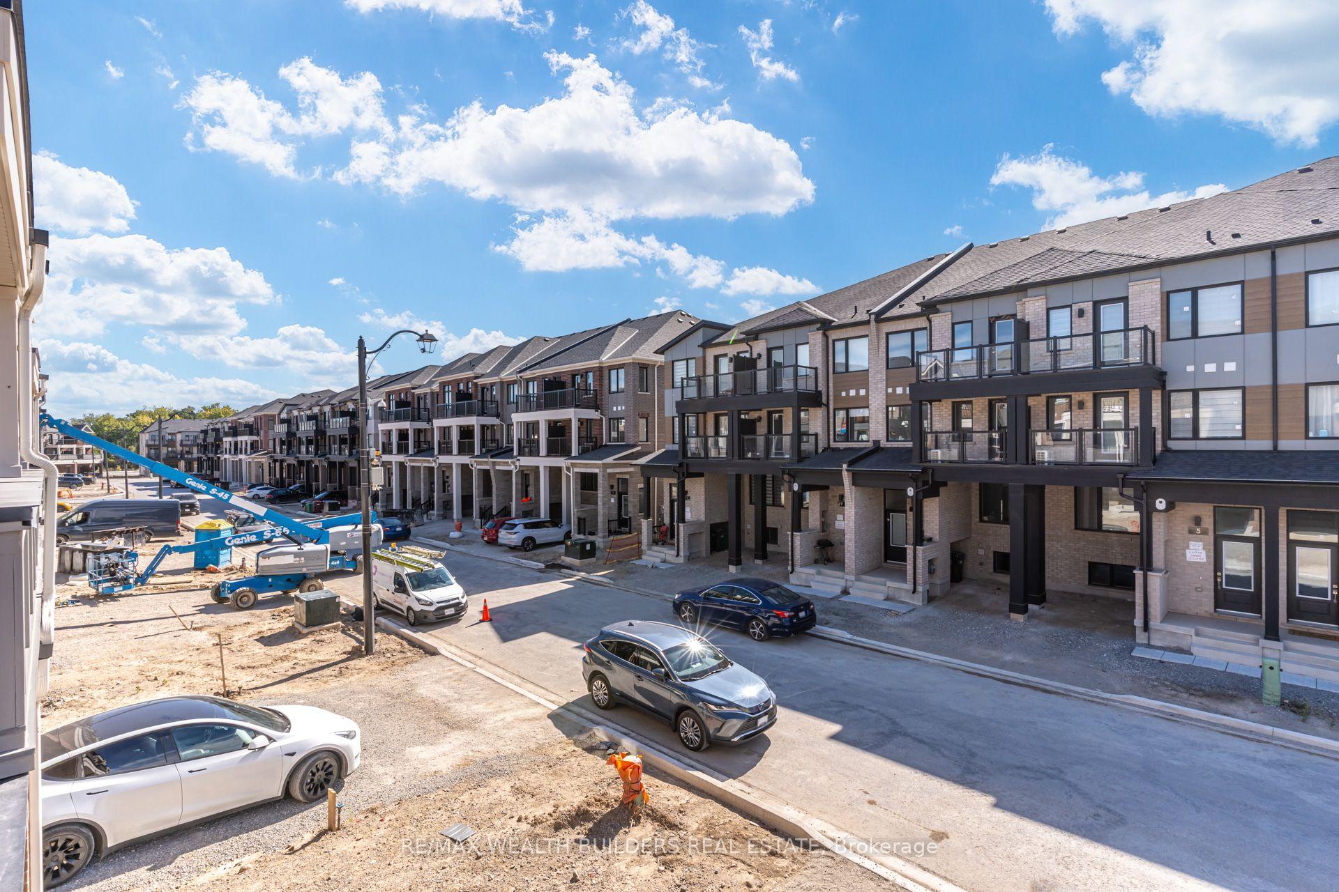 Photo 16 of 6 Thornbird Crescent, Brampton, Northwest Brampton — HOMEH