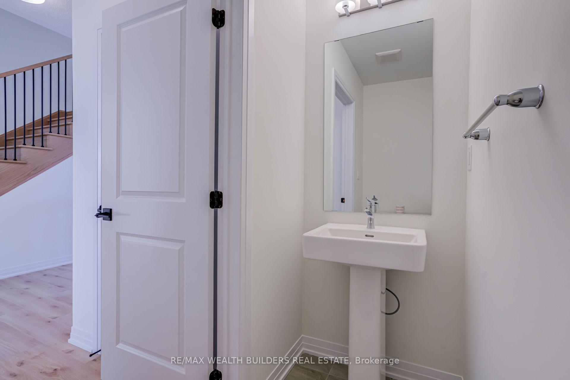 Photo 18 of 6 Thornbird Crescent, Brampton, Northwest Brampton — HOMEH