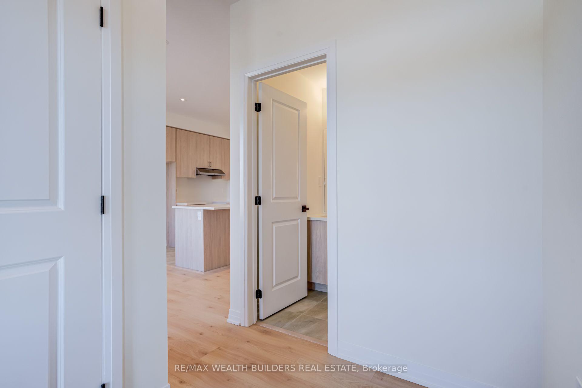 Photo 36 of 6 Thornbird Crescent, Brampton, Northwest Brampton — HOMEH