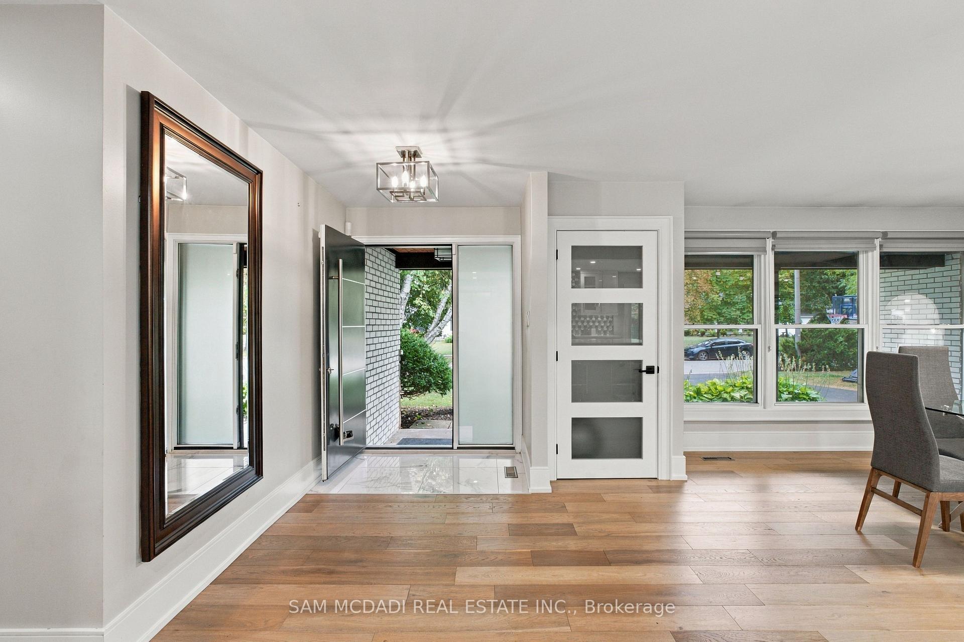 Photo 4 of 1357 Saginaw Crescent, Mississauga, Lorne Park — HOMEH