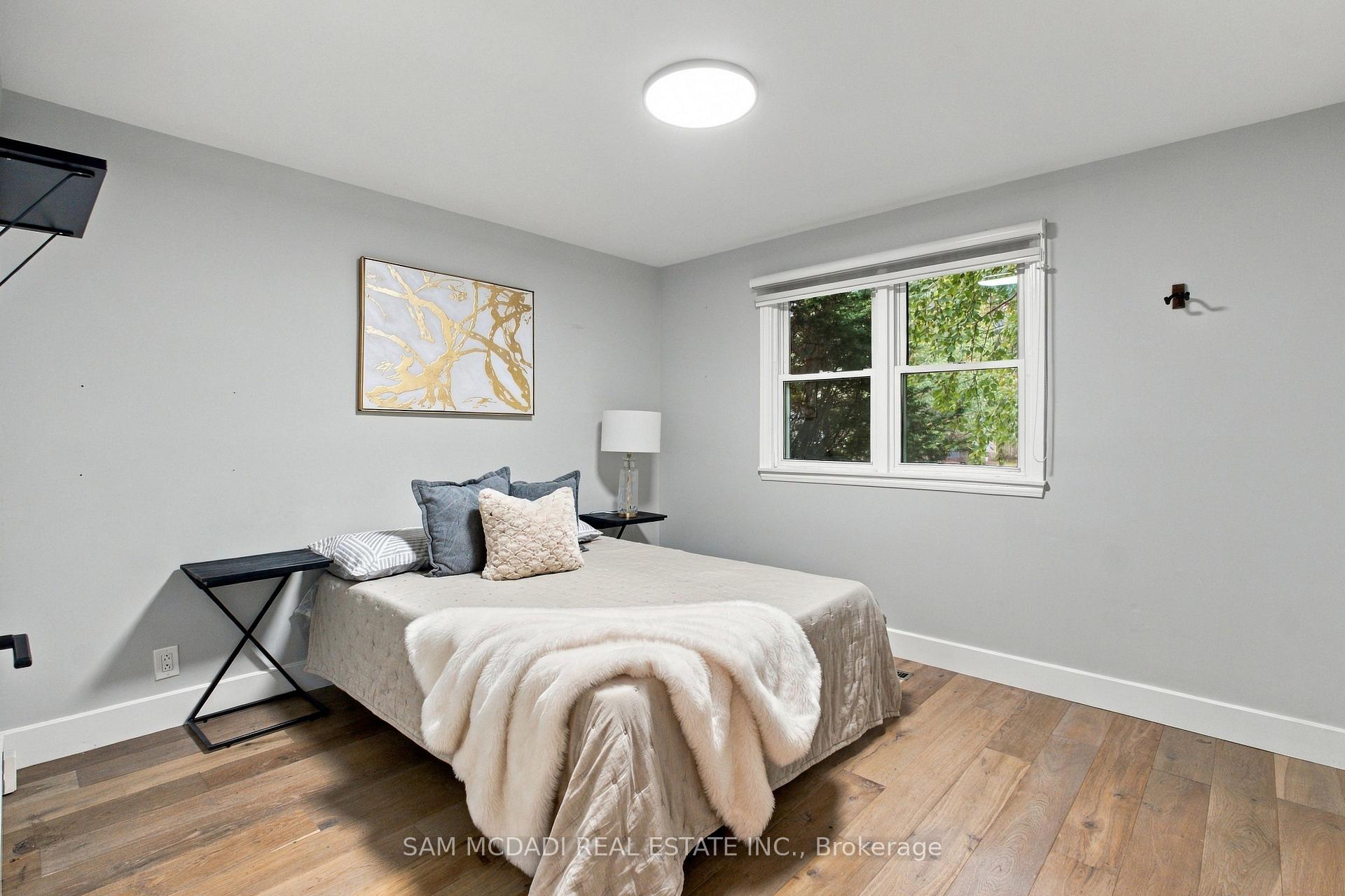 Photo 17 of 1357 Saginaw Crescent, Mississauga, Lorne Park — HOMEH