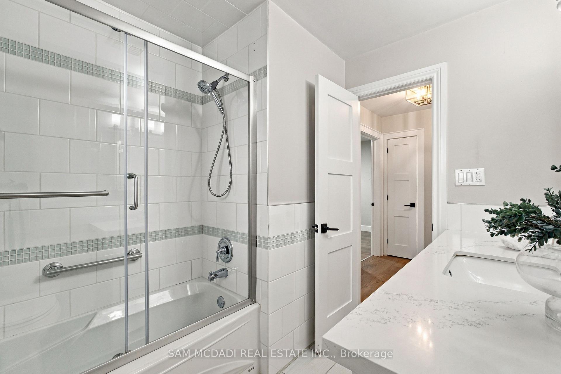 Photo 19 of 1357 Saginaw Crescent, Mississauga, Lorne Park — HOMEH
