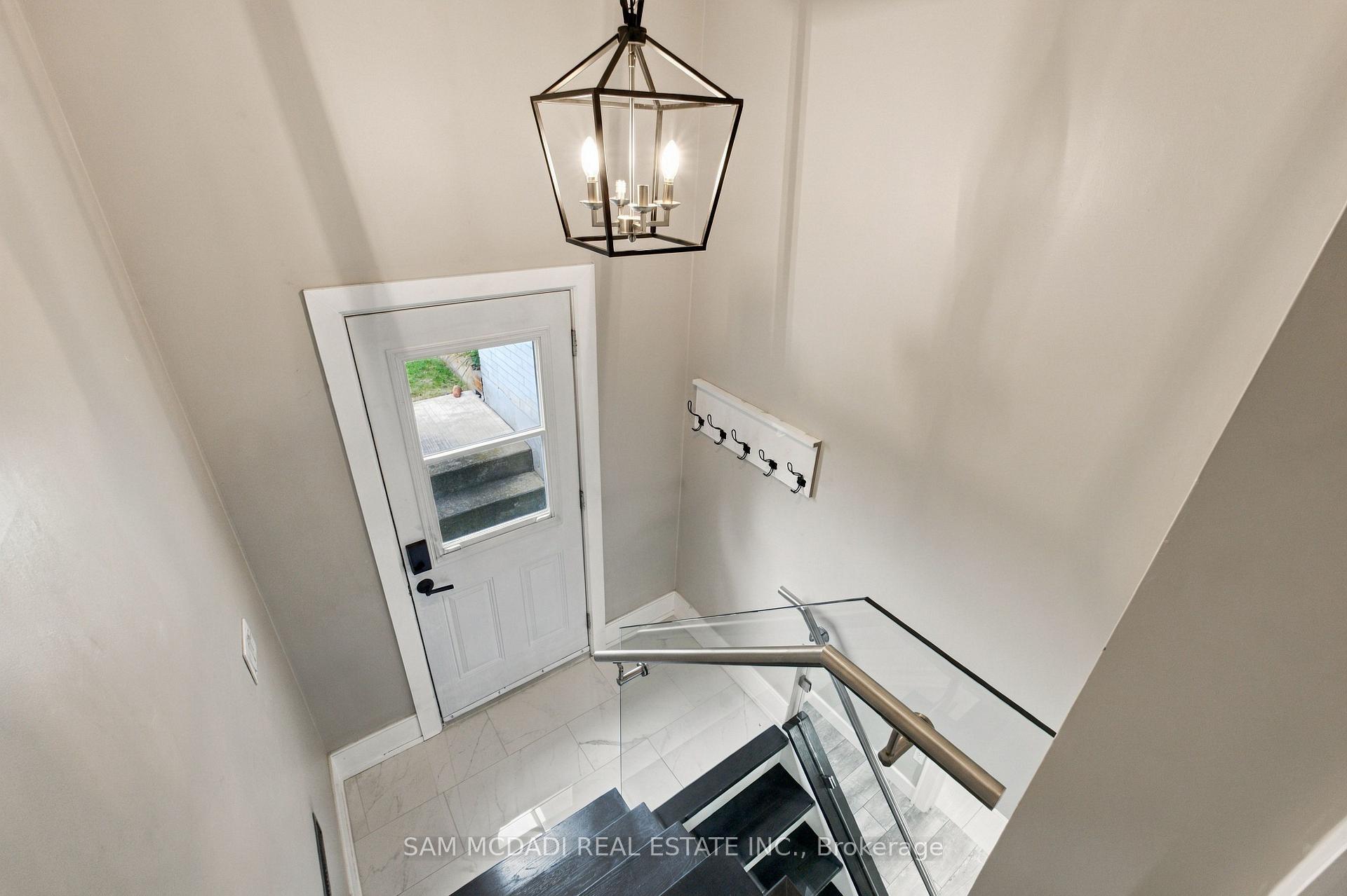 Photo 37 of 1357 Saginaw Crescent, Mississauga, Lorne Park — HOMEH