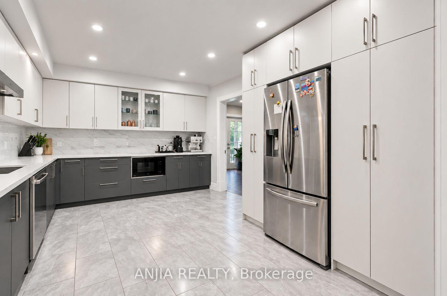 Photo 12 of 58 Summerfeldt Crescent, Markham, Unionville — HOMEH