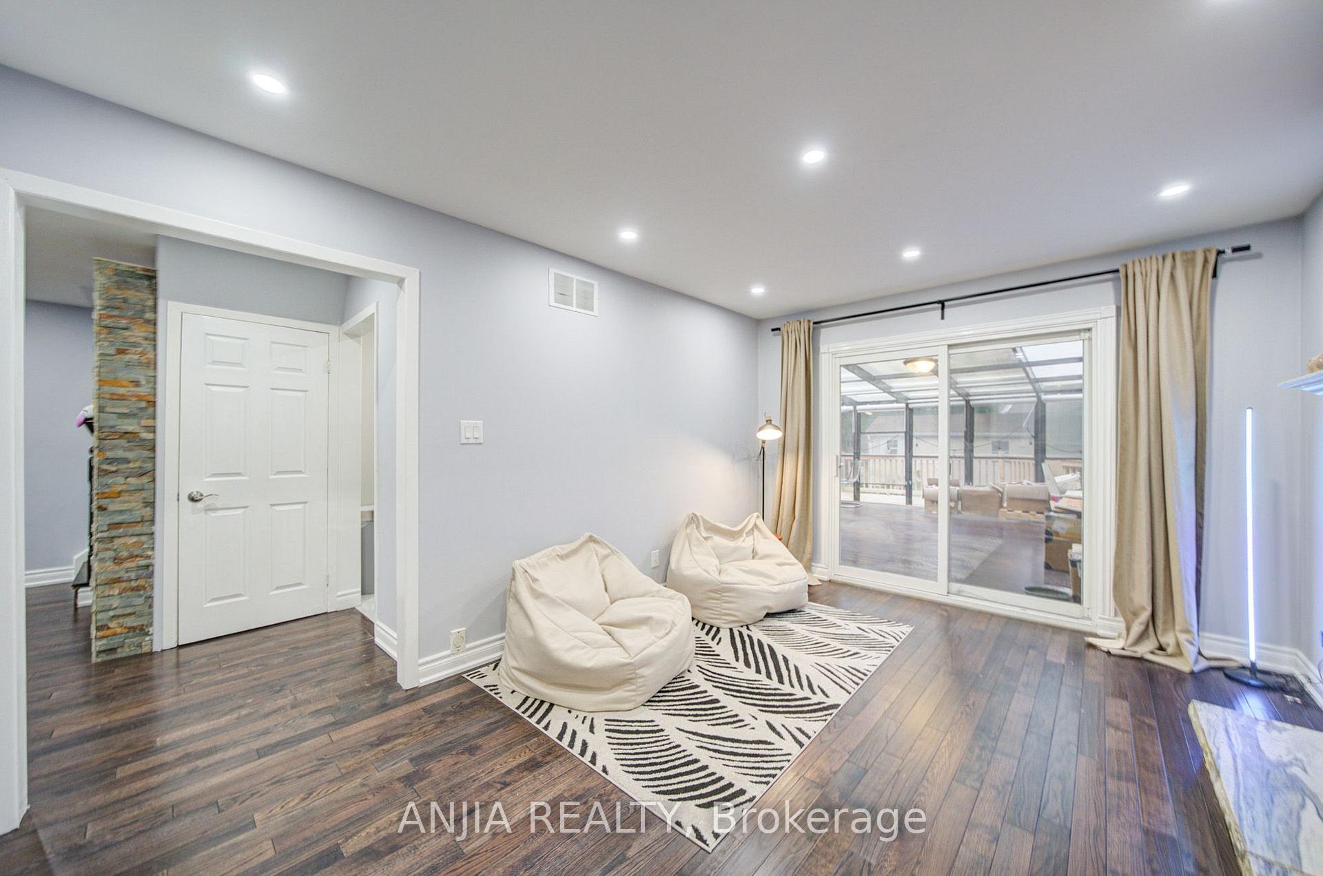 Photo 21 of 58 Summerfeldt Crescent, Markham, Unionville — HOMEH