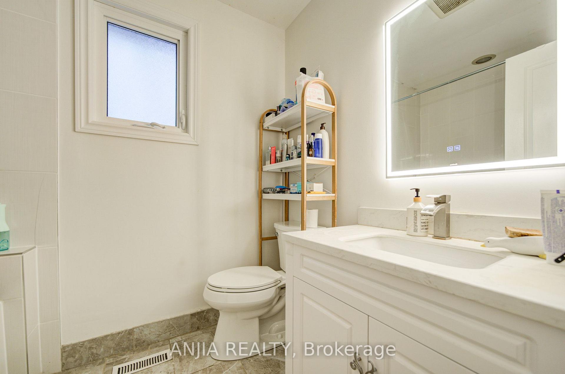 Photo 39 of 58 Summerfeldt Crescent, Markham, Unionville — HOMEH