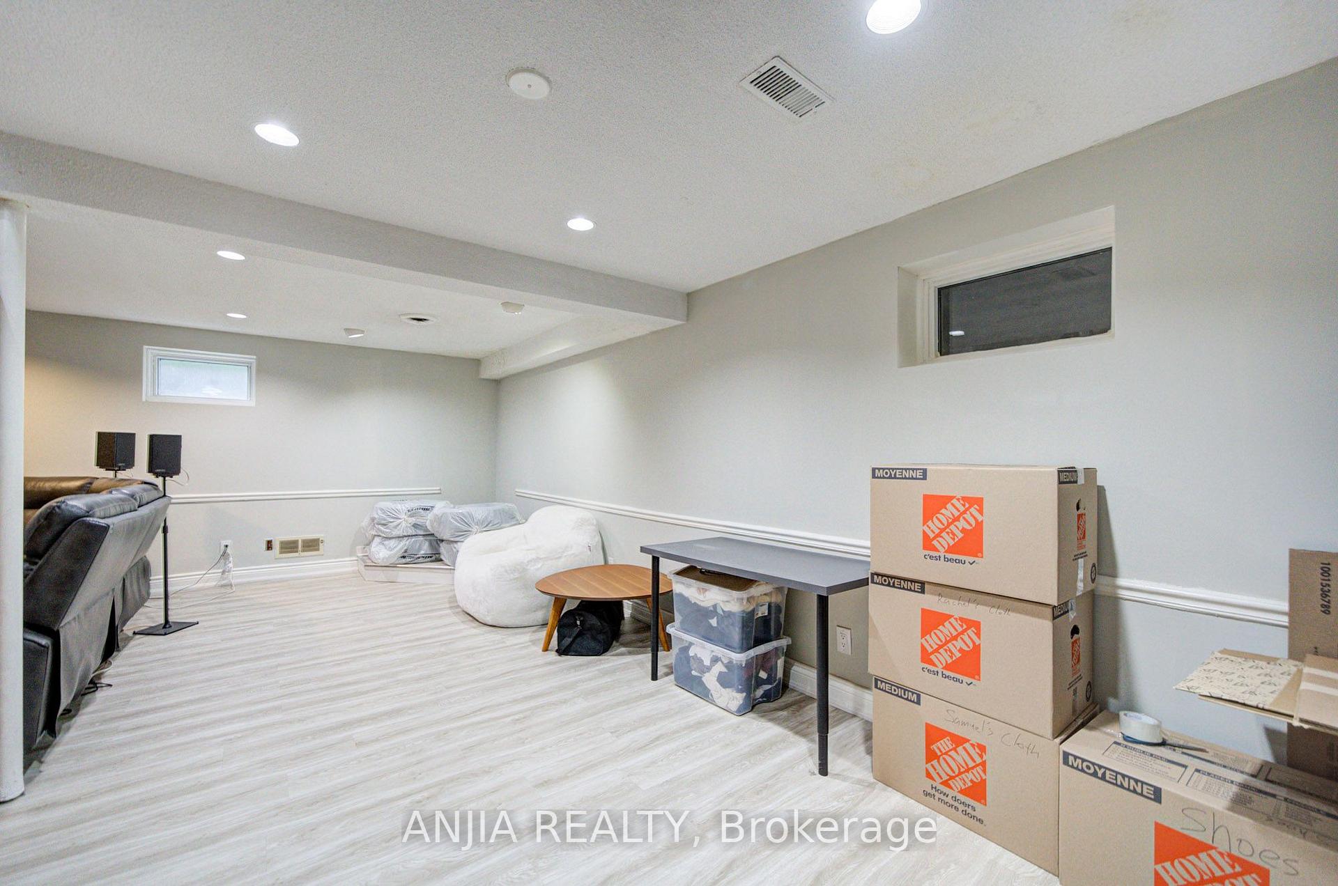 Photo 42 of 58 Summerfeldt Crescent, Markham, Unionville — HOMEH