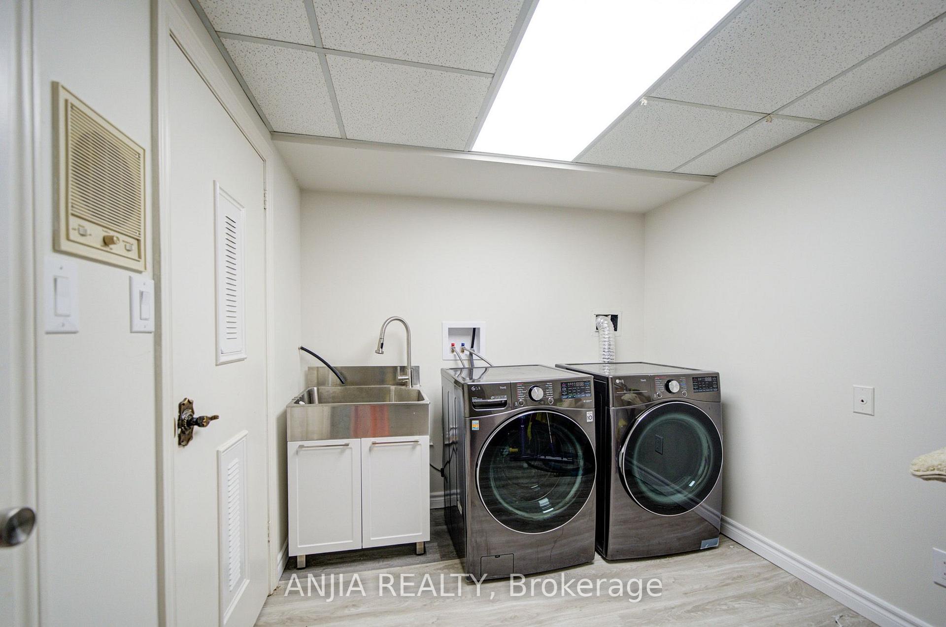 Photo 43 of 58 Summerfeldt Crescent, Markham, Unionville — HOMEH