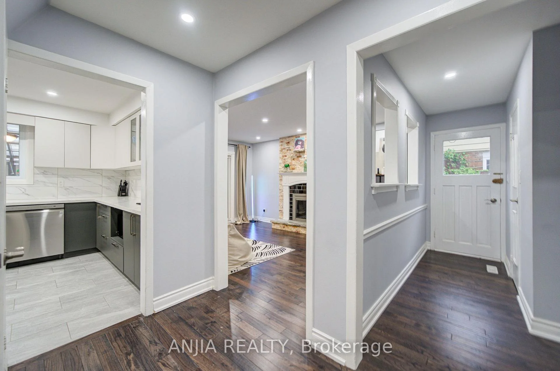 Photo 18 of 58 Summerfeldt Crescent, Markham, Unionville — HOMEH