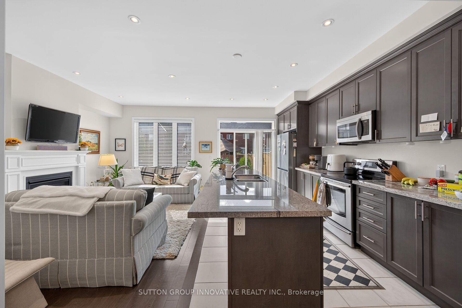 Photo 14 of 8 Callon Drive, Hamilton, Meadowlands — HOMEH