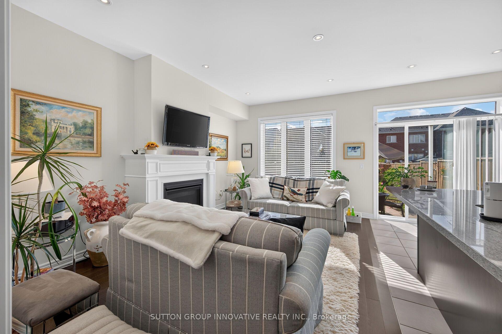 Photo 21 of 8 Callon Drive, Hamilton, Meadowlands — HOMEH